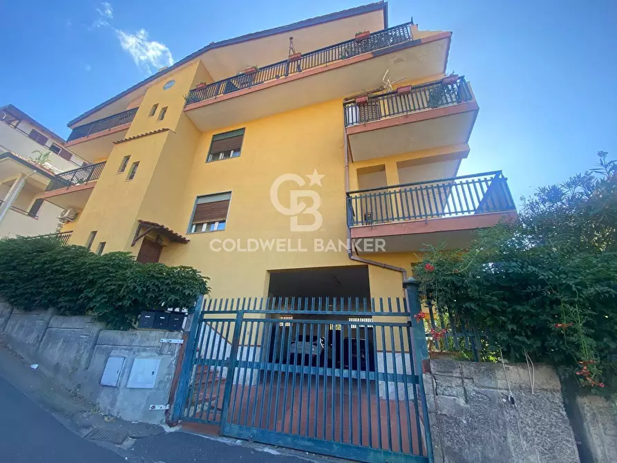 Immagine 2 di Appartamento in vendita  in Via Peppino Impastato 18 a Catania