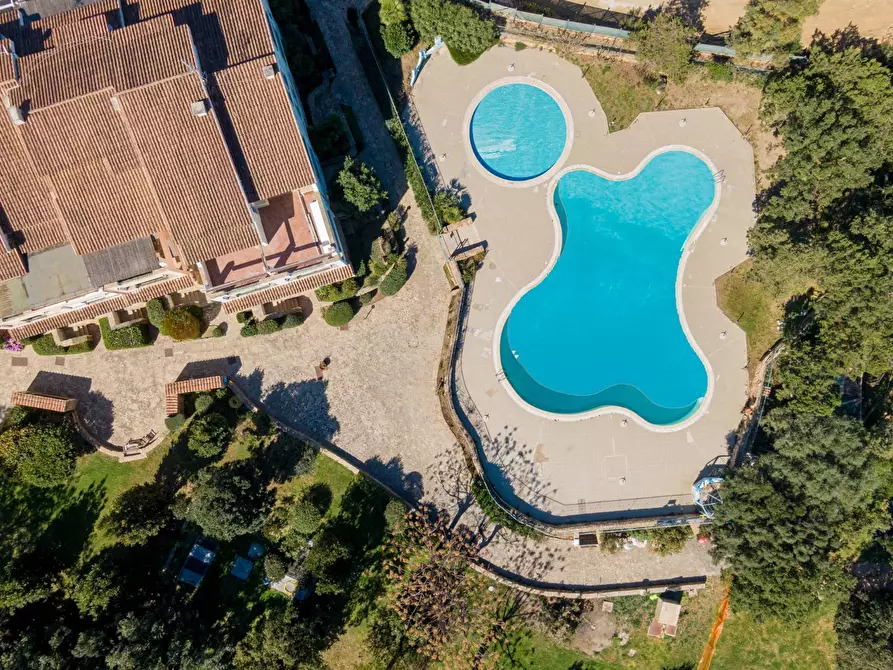 Immagine 1 di Appartamento in vendita  in residence smaralda a Olbia