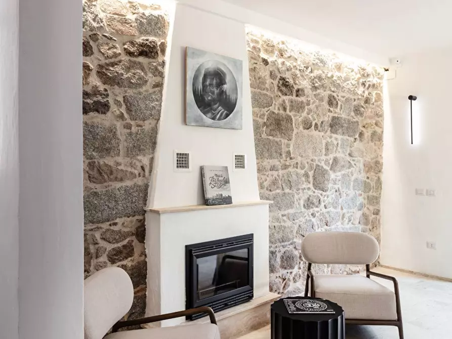 Immagine 1 di Villa in vendita  in Via Asproni 5 a Olbia