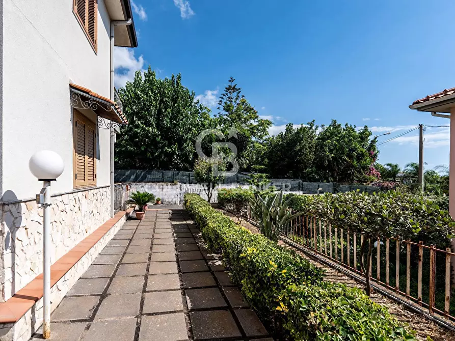 Immagine 2 di Appartamento in vendita  in via San Giovanni Santa Maria la Stella a Aci Sant'antonio