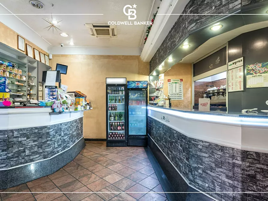 Immagine 7 di Locale commerciale in vendita  in Via Torre del Vescovo 1 a Pomezia