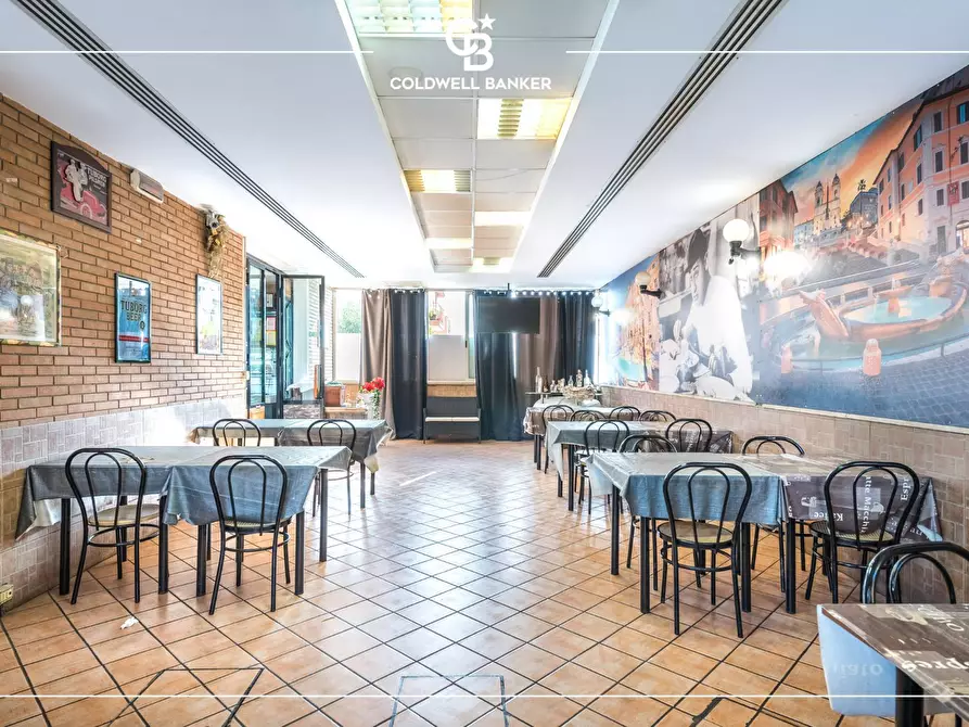 Immagine 11 di Locale commerciale in vendita  in Via Torre del Vescovo 1 a Pomezia