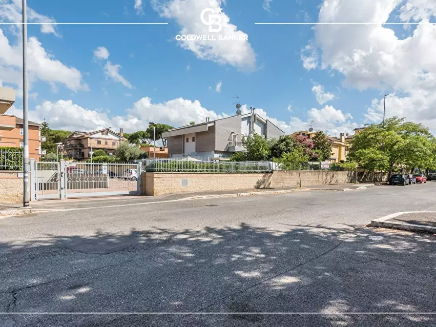 Immagine 8 di Box auto in vendita  in Via Cetraro 9 a Roma