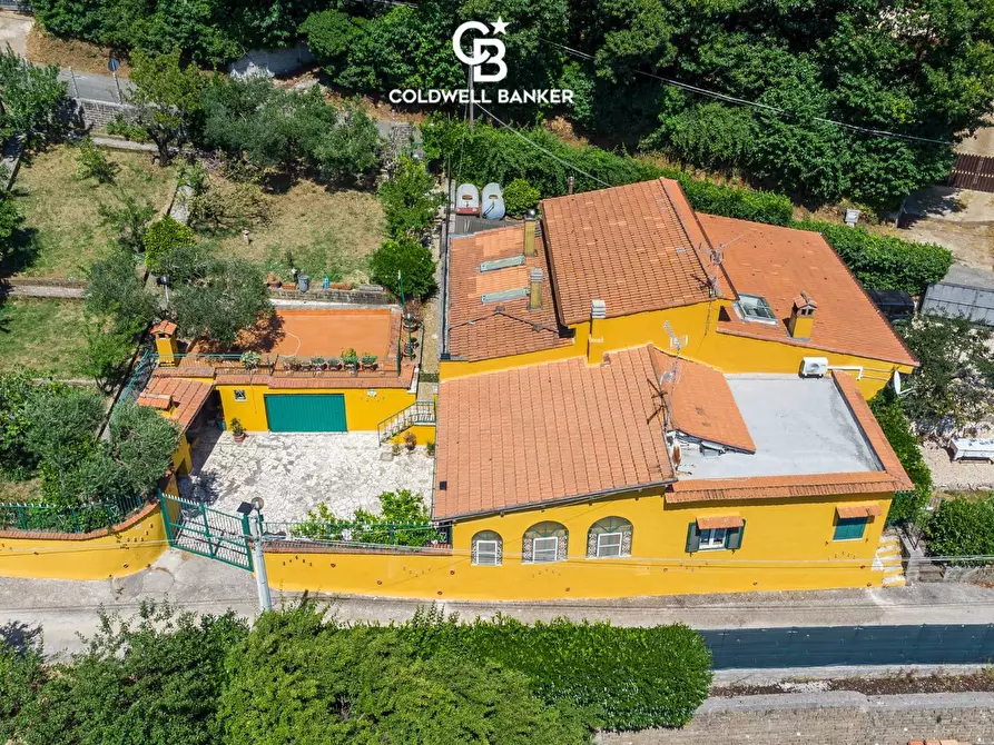 Immagine 2 di Villa in vendita  in Via Del Cigliolo 265 a Velletri