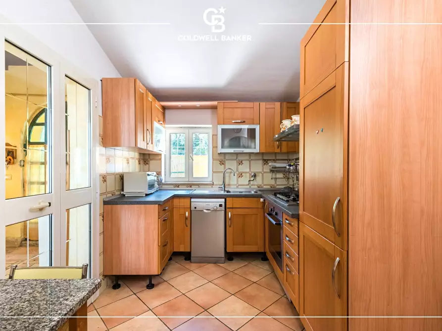 Immagine 15 di Villa in vendita  in Via Del Cigliolo 265 a Velletri