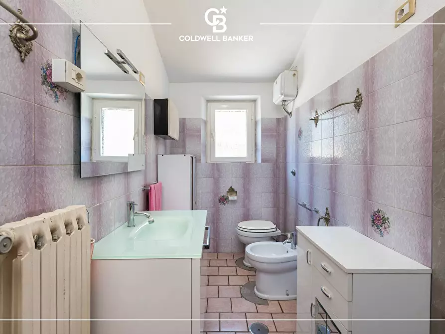 Immagine 22 di Villa in vendita  in Via Del Cigliolo 265 a Velletri