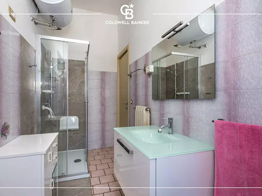 Immagine 23 di Villa in vendita  in Via Del Cigliolo 265 a Velletri