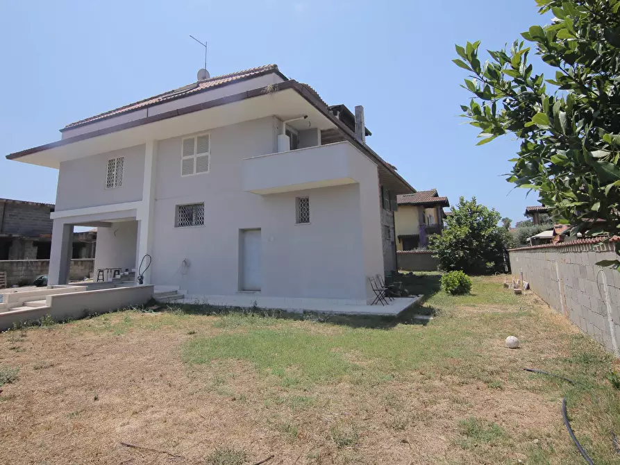 Immagine 1 di Appartamento in vendita  in Via Giuseppe Fiorelli 87 a Roma