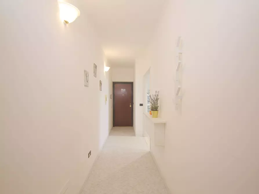 Immagine 9 di Appartamento in vendita  in Via Giuseppe Fiorelli 87 a Roma