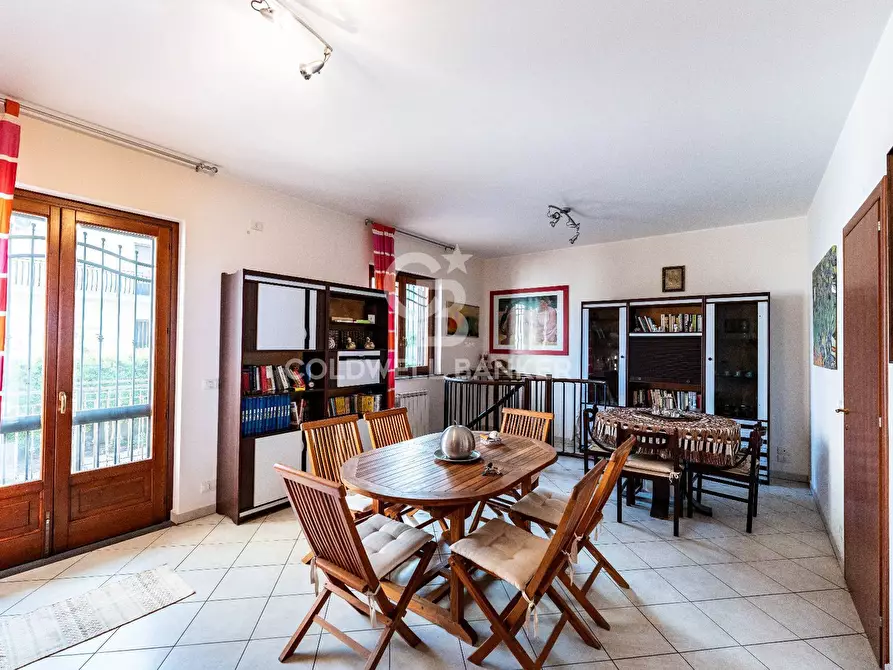 Immagine 10 di Appartamento in vendita  in Via Barcellona   (Pozzillo) 30 a Acireale