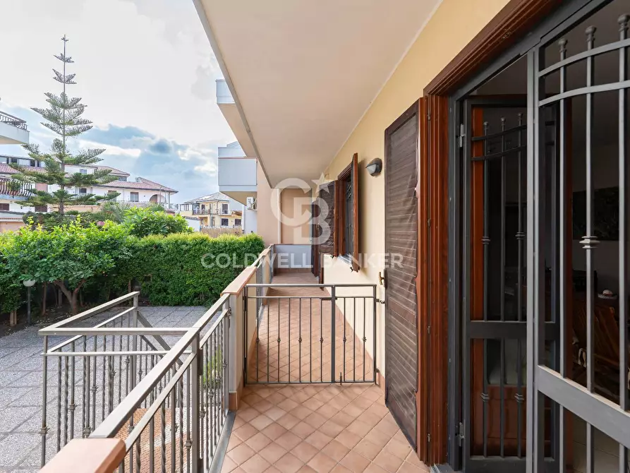 Immagine 9 di Appartamento in vendita  in Via Barcellona   (Pozzillo) 30 a Acireale