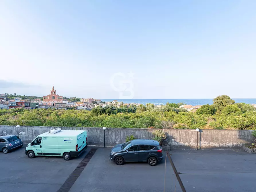 Immagine 4 di Appartamento in vendita  in Via Barcellona   (Pozzillo) 30 a Acireale