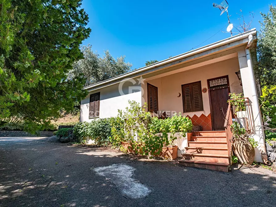 Immagine 18 di Villa in vendita  in Contrada Verzella a Castiglione Di Sicilia