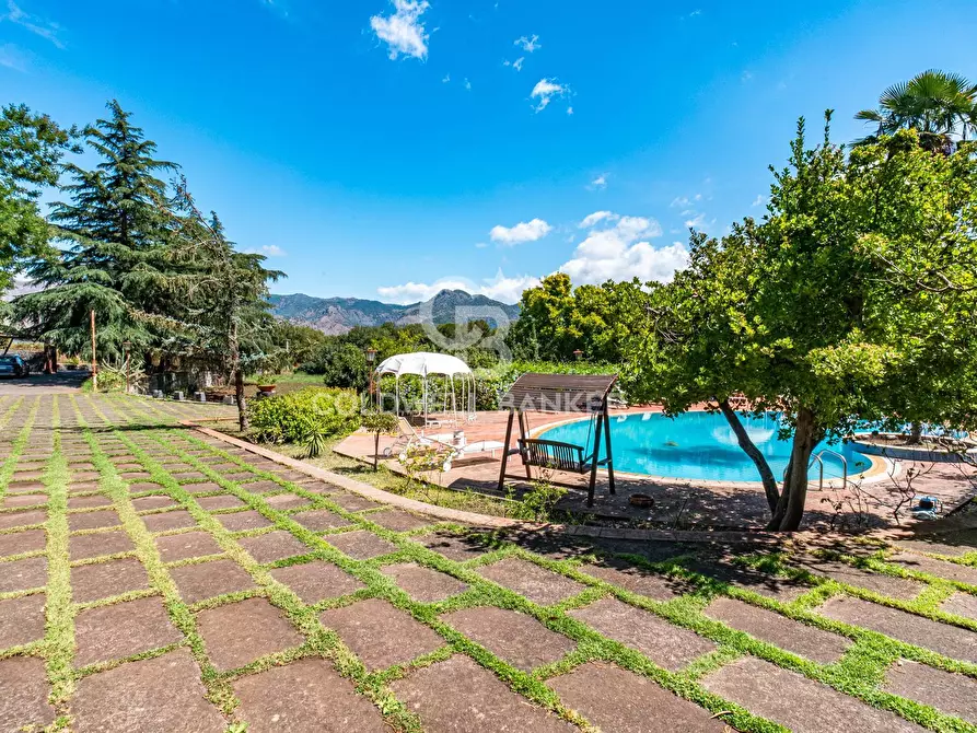 Immagine 49 di Villa in vendita  in Contrada Verzella a Castiglione Di Sicilia