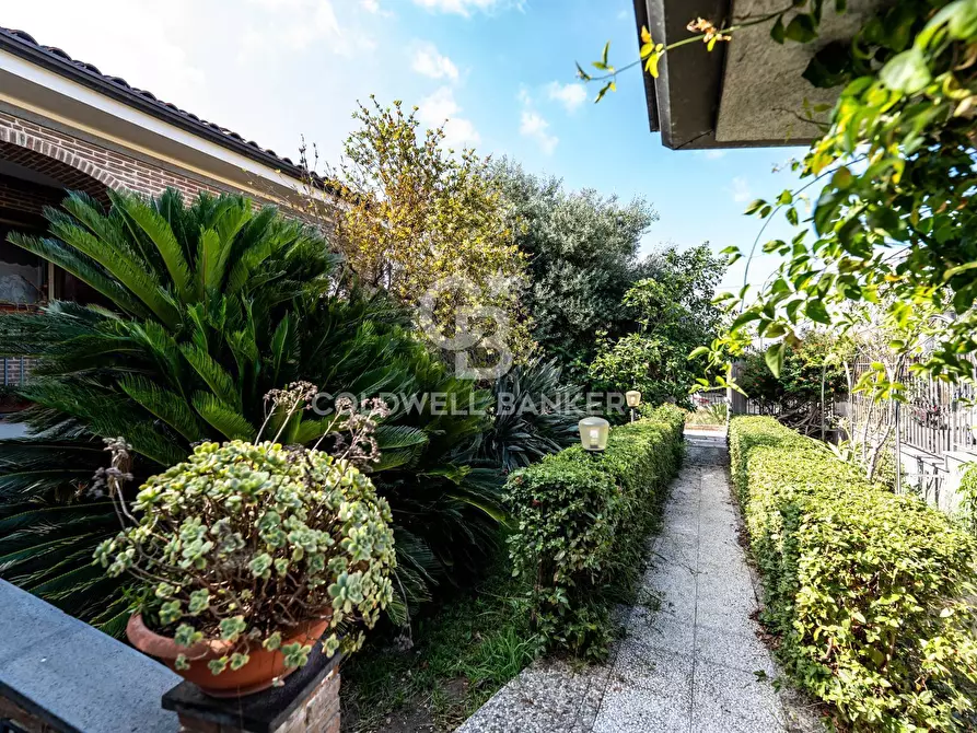 Immagine 4 di Villa in vendita  in via Scarlatti 30 a Motta Sant'anastasia