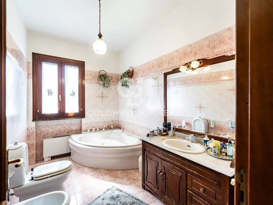 Immagine 21 di Villa in vendita  in via Scarlatti 30 a Motta Sant'anastasia