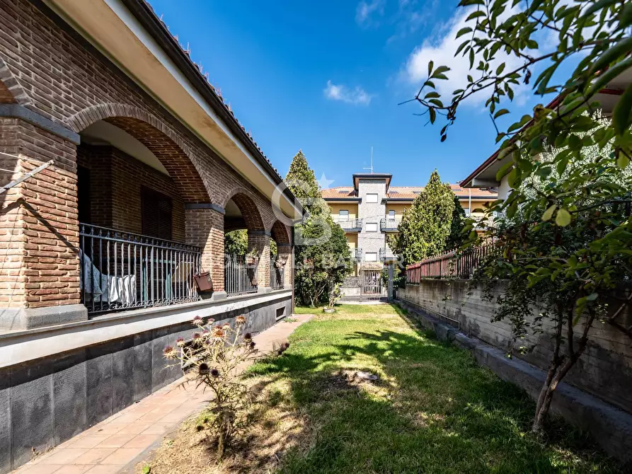 Immagine 27 di Villa in vendita  in via Scarlatti 30 a Motta Sant'anastasia