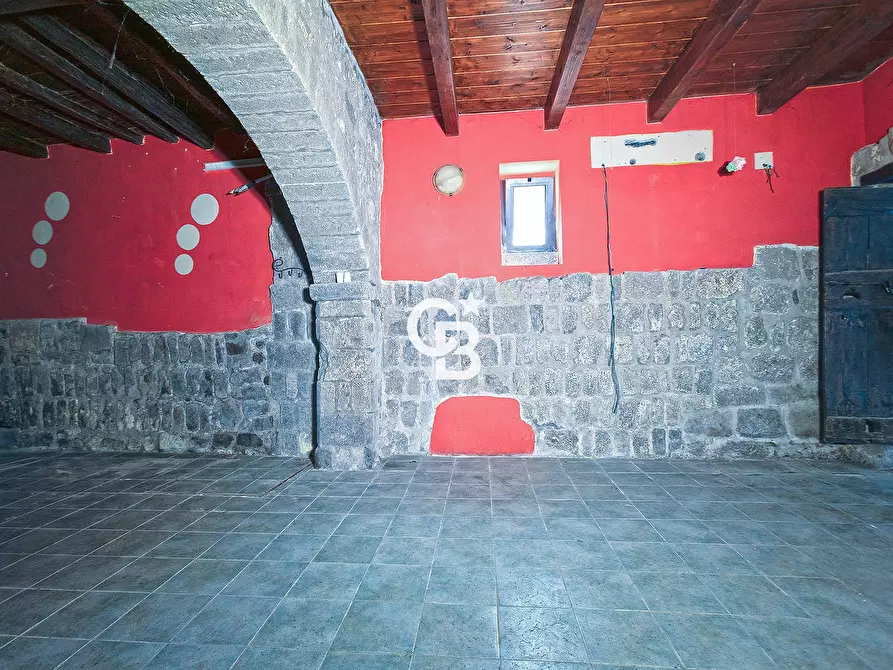 Immagine 17 di Locale commerciale in vendita  in Via Centoponti a Viterbo