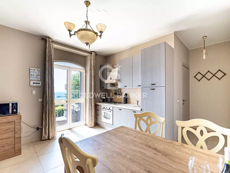 Immagine 77 di Villa in vendita  in via delle fornaci 3 a Giardini-Naxos