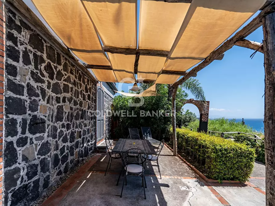 Immagine 19 di Villa in vendita  in via delle fornaci 3 a Giardini-Naxos