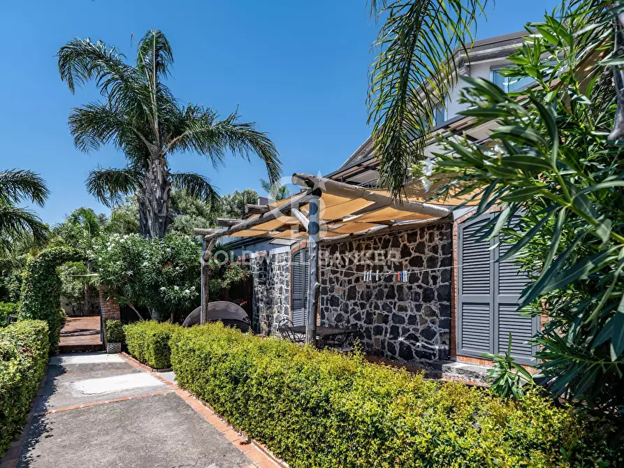 Immagine 21 di Villa in vendita  in via delle fornaci 3 a Giardini-Naxos