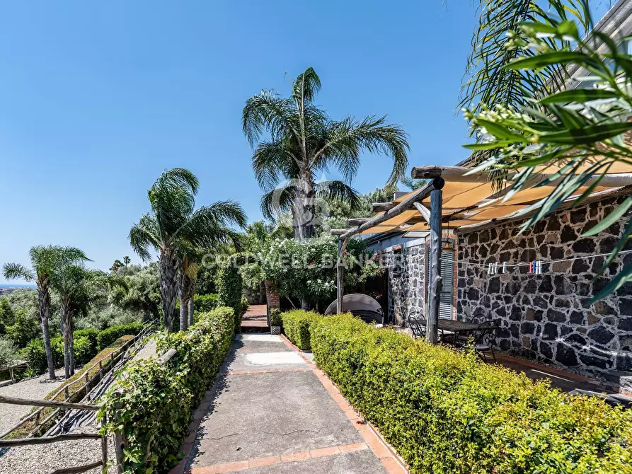 Immagine 22 di Villa in vendita  in via delle fornaci 3 a Giardini-Naxos