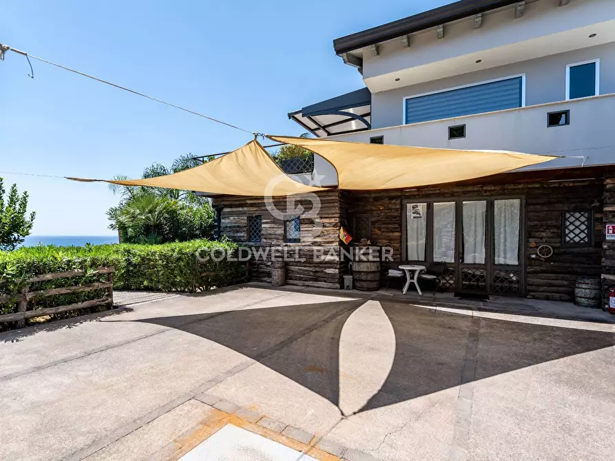 Immagine 27 di Villa in vendita  in via delle fornaci 3 a Giardini-Naxos