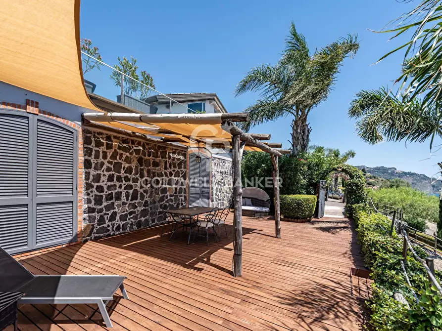 Immagine 43 di Villa in vendita  in via delle fornaci 3 a Giardini-Naxos