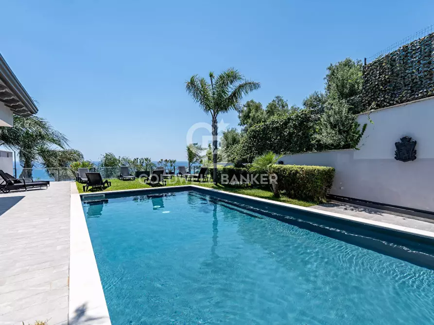 Immagine 36 di Villa in vendita  in via delle fornaci 3 a Giardini-Naxos