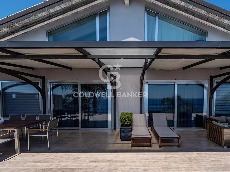 Immagine 12 di Villa in vendita  in via delle fornaci 3 a Giardini-Naxos