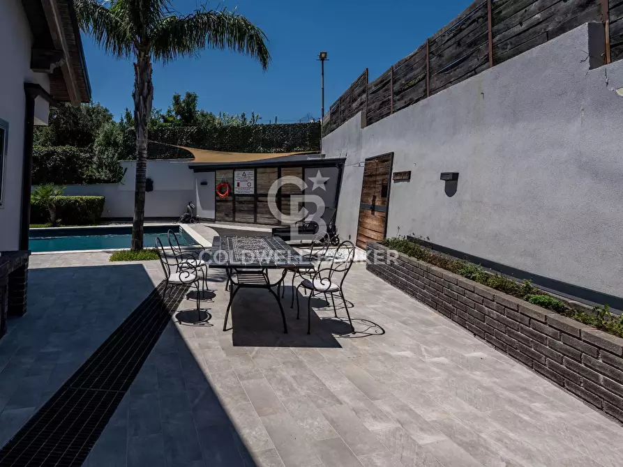 Immagine 35 di Villa in vendita  in via delle fornaci 3 a Giardini-Naxos