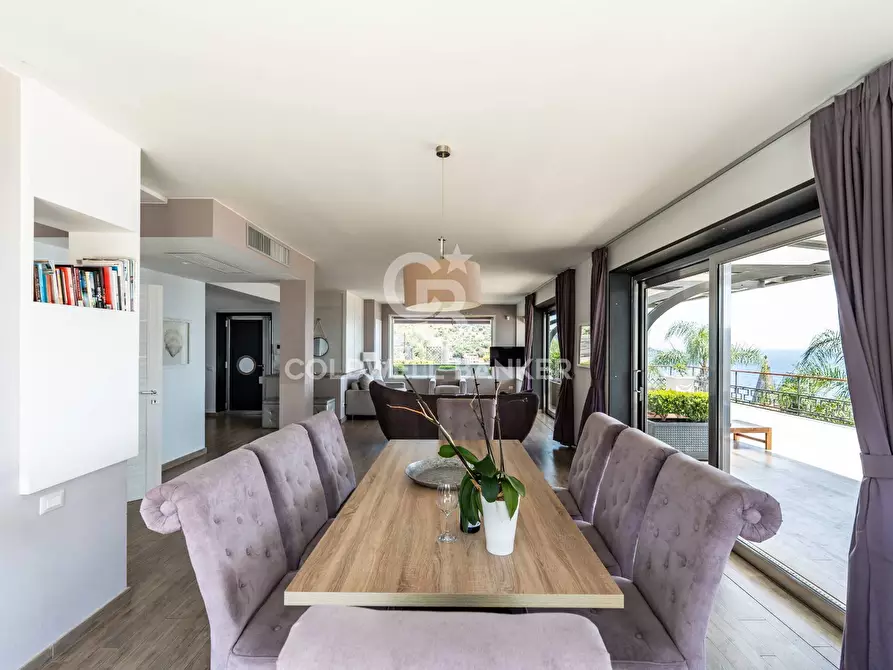 Immagine 52 di Villa in vendita  in via delle fornaci 3 a Giardini-Naxos