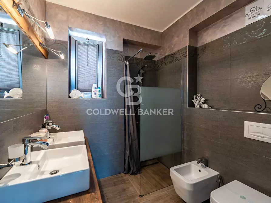 Immagine 60 di Villa in vendita  in via delle fornaci 3 a Giardini-Naxos