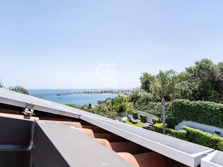 Immagine 74 di Villa in vendita  in via delle fornaci 3 a Giardini-Naxos