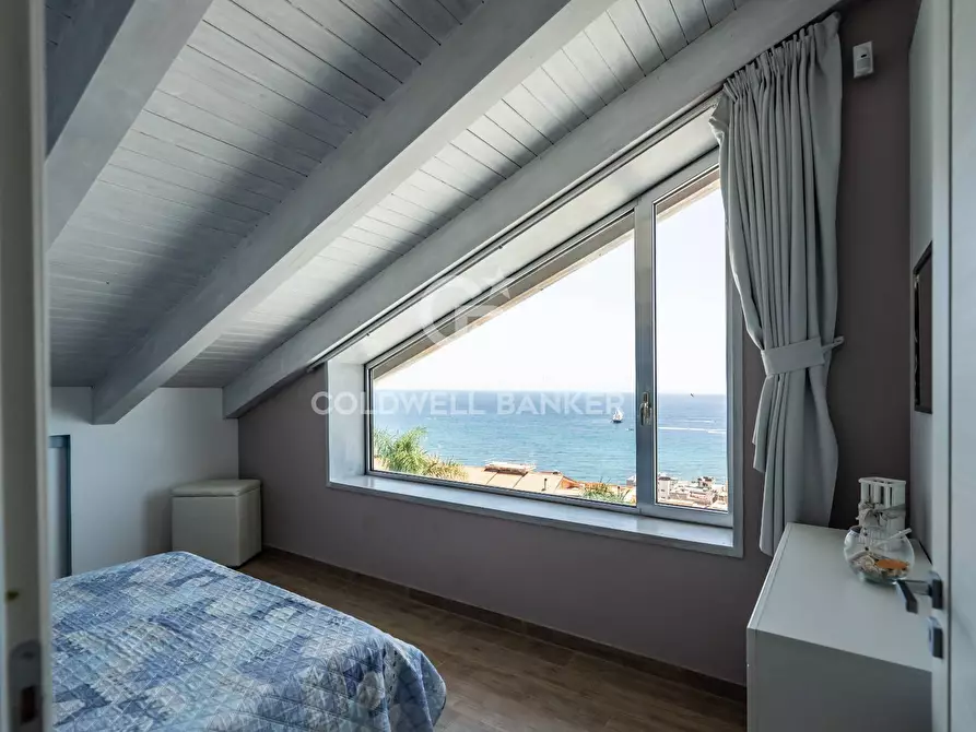 Immagine 79 di Villa in vendita  in via delle fornaci 3 a Giardini-Naxos