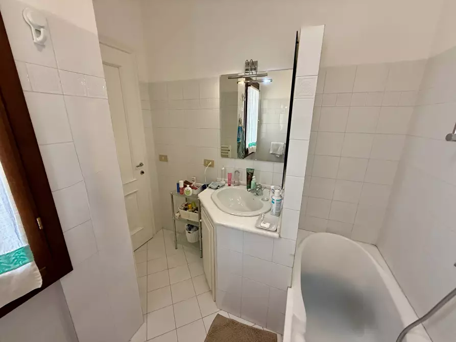 Immagine 15 di Appartamento in vendita  in VIA LAZIO 16 a Olbia