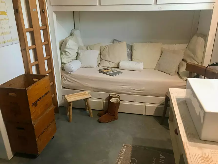 Immagine 19 di Villa in vendita  in SAN PANTALEO - VIA STAZZI VADDI LONGA a Olbia