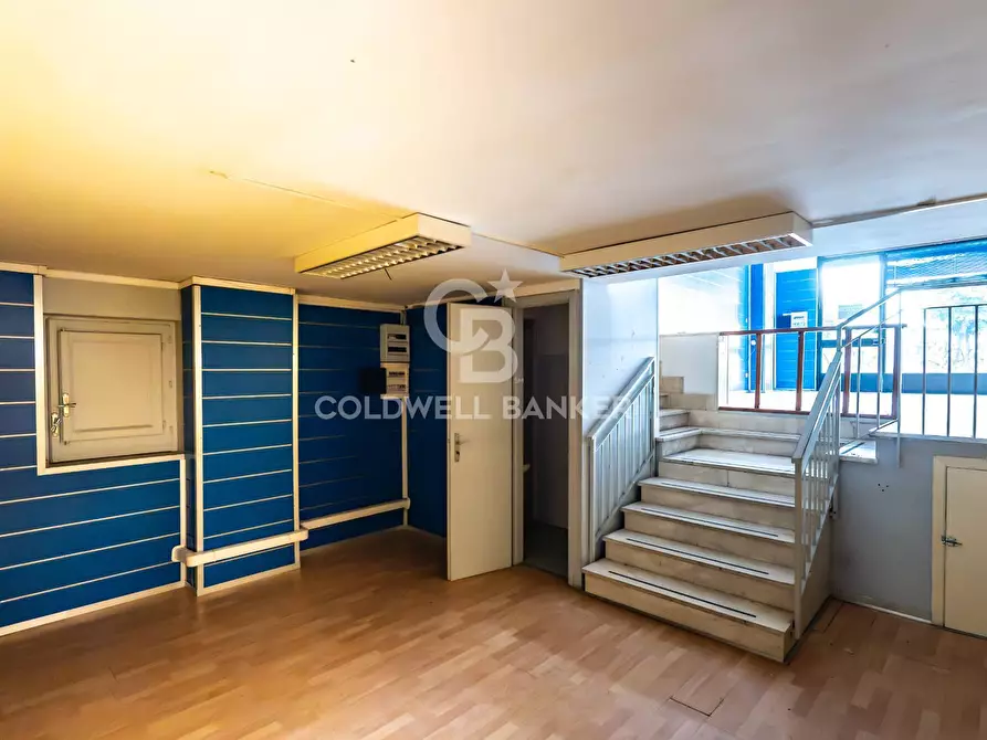 Immagine 6 di Locale commerciale in affitto  in Viale Regina Margherita 19 a Acireale