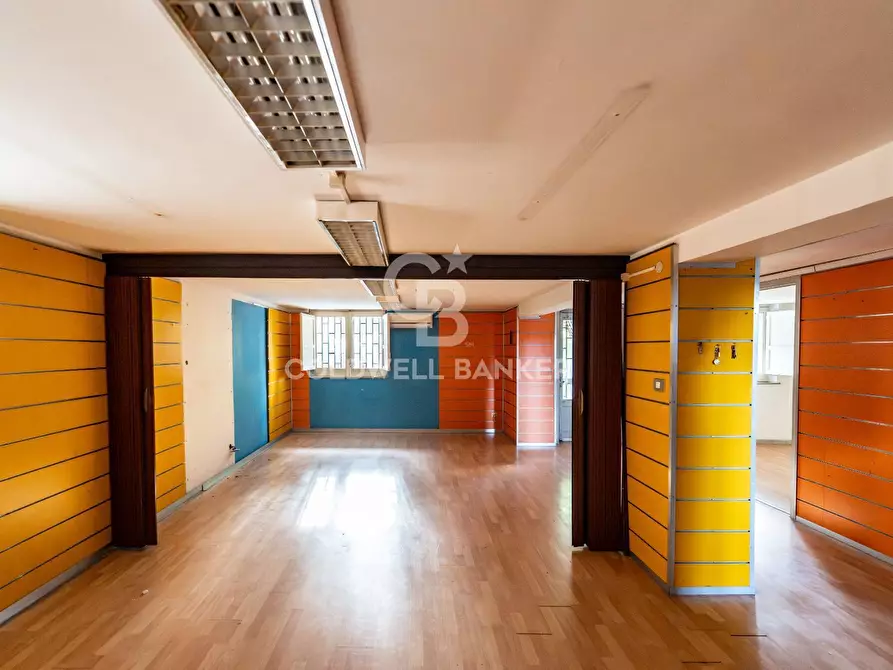 Immagine 10 di Locale commerciale in affitto  in Viale Regina Margherita 19 a Acireale