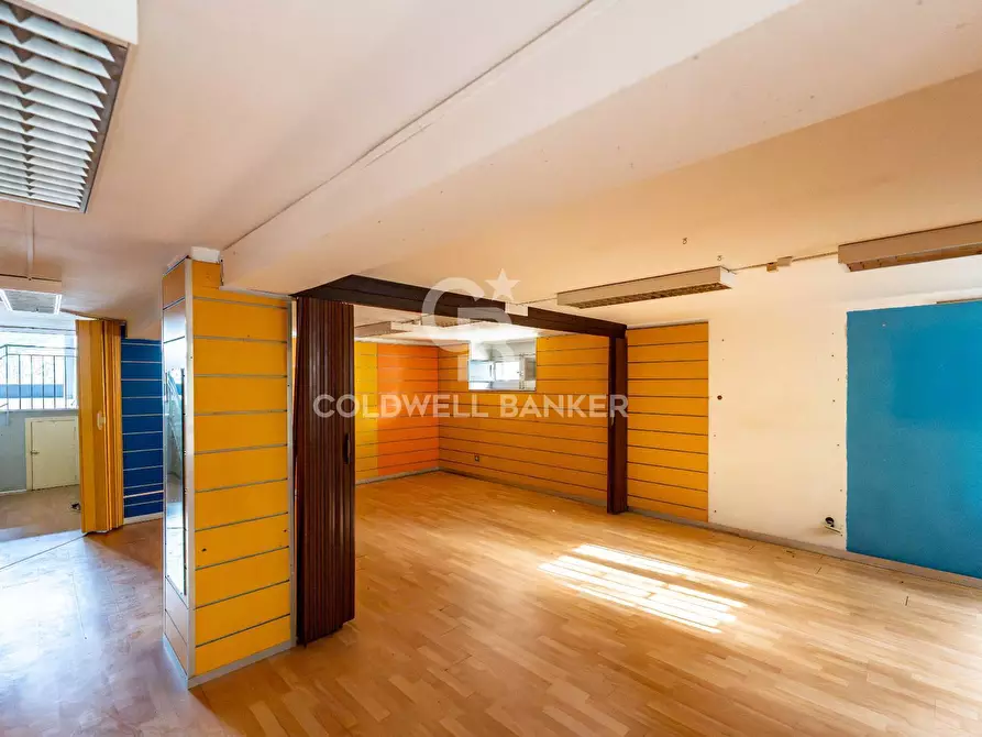 Immagine 14 di Locale commerciale in affitto  in Viale Regina Margherita 19 a Acireale