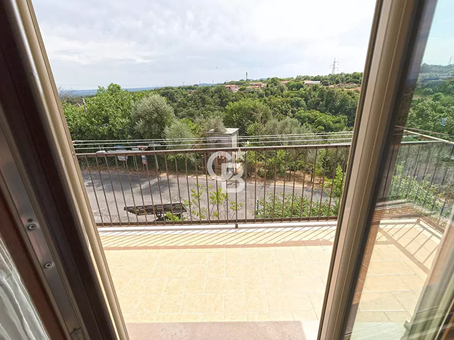 Immagine 7 di Appartamento in vendita  in Via Vallerano a Bassano In Teverina