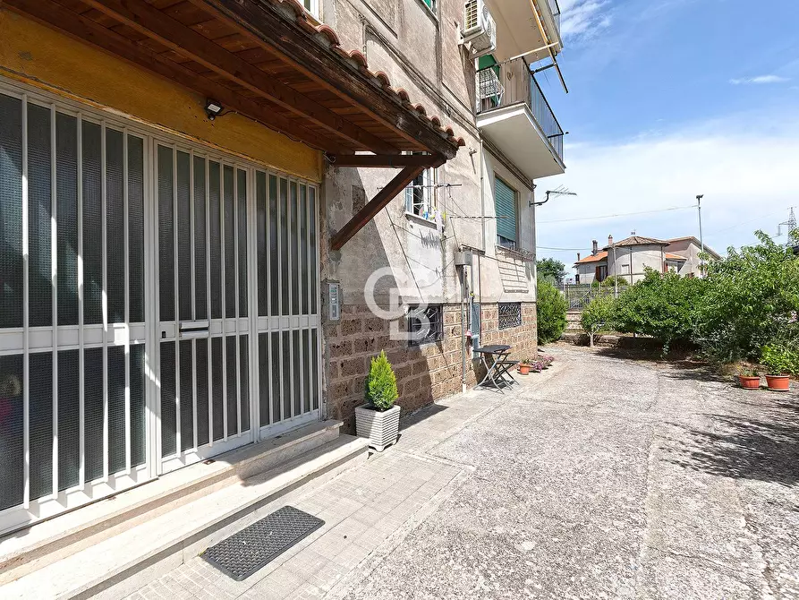 Immagine 22 di Appartamento in vendita  in Via Vallerano a Bassano In Teverina