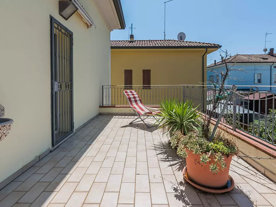 Immagine 25 di Villa in vendita  in Via Caboto a Cattolica