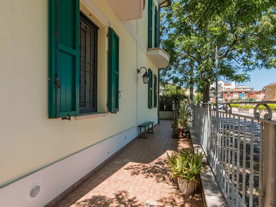 Immagine 30 di Villa in vendita  in Via Caboto a Cattolica