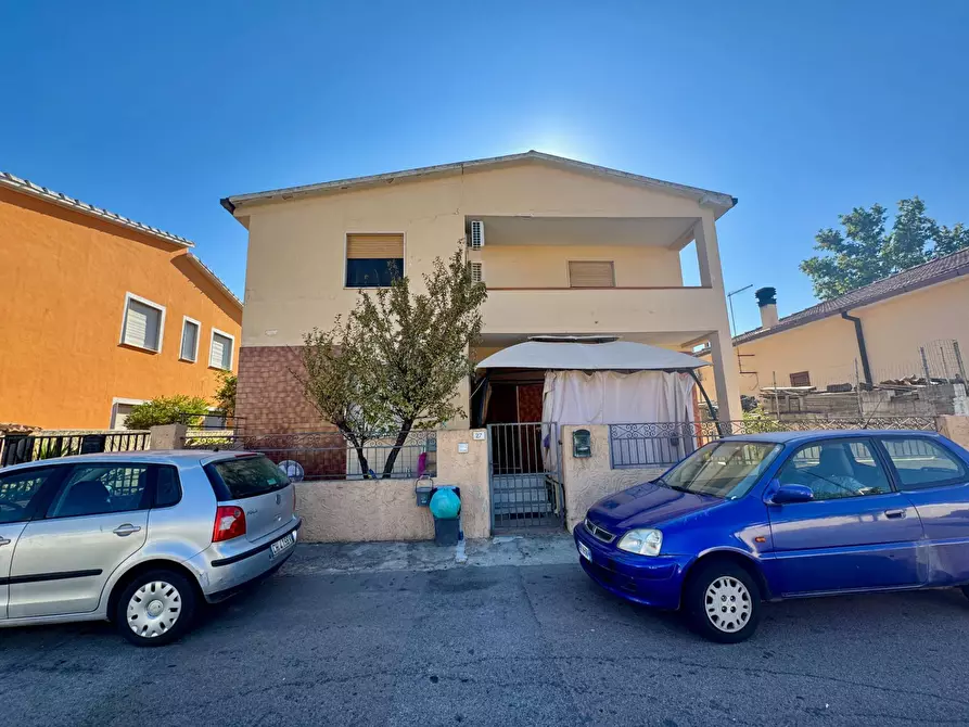 Immagine 3 di Appartamento in vendita  in VIA BENEVENTO 25 a Olbia