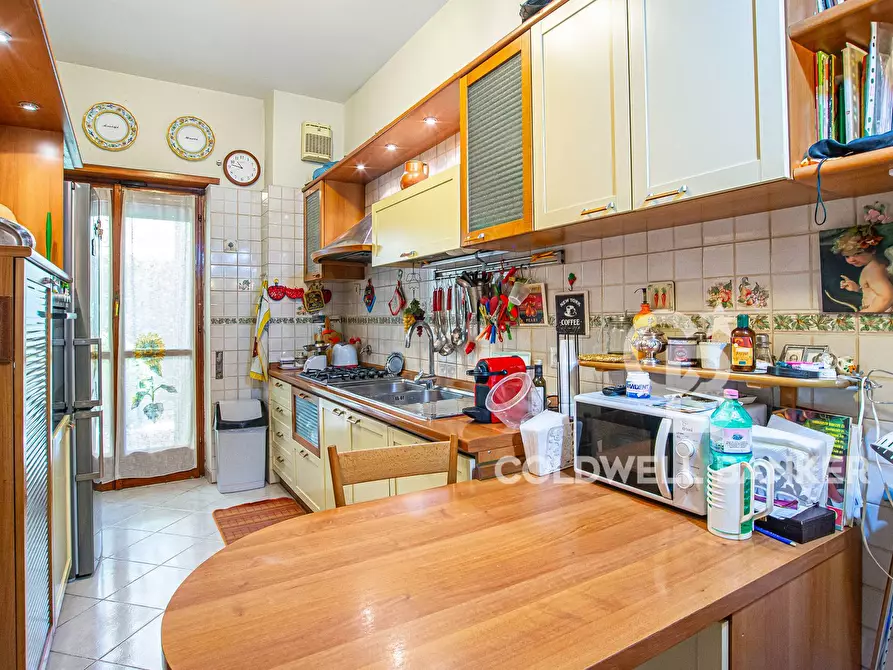 Immagine 21 di Appartamento in vendita  in Via Renato Fucini 200 a Roma