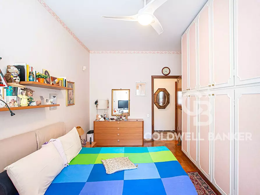 Immagine 31 di Appartamento in vendita  in Via Renato Fucini 200 a Roma