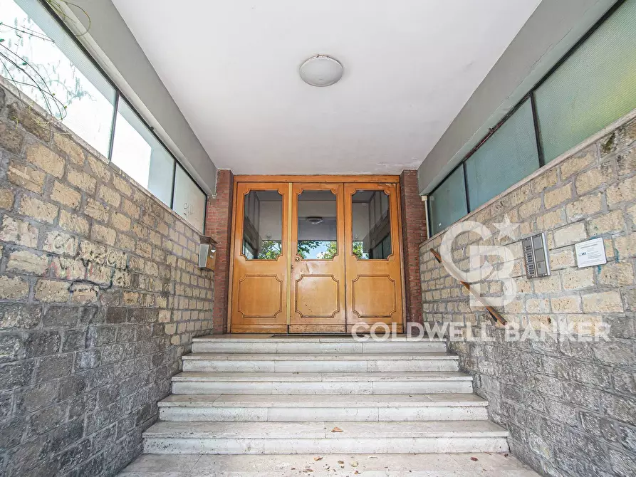 Immagine 43 di Appartamento in vendita  in Via Renato Fucini 200 a Roma