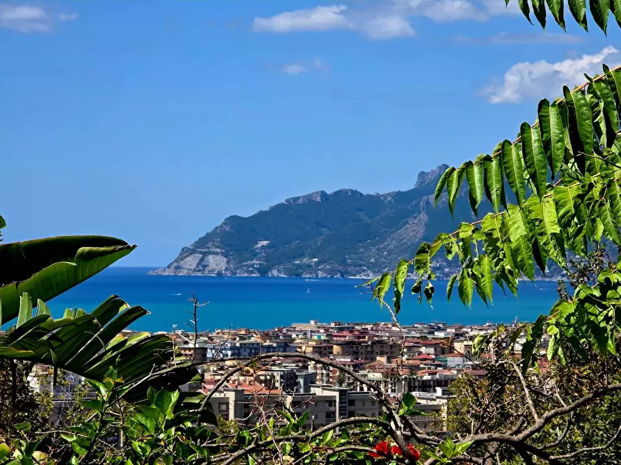 Immagine 1 di Villa in vendita  in Via Sant'eustachio 87 a Salerno