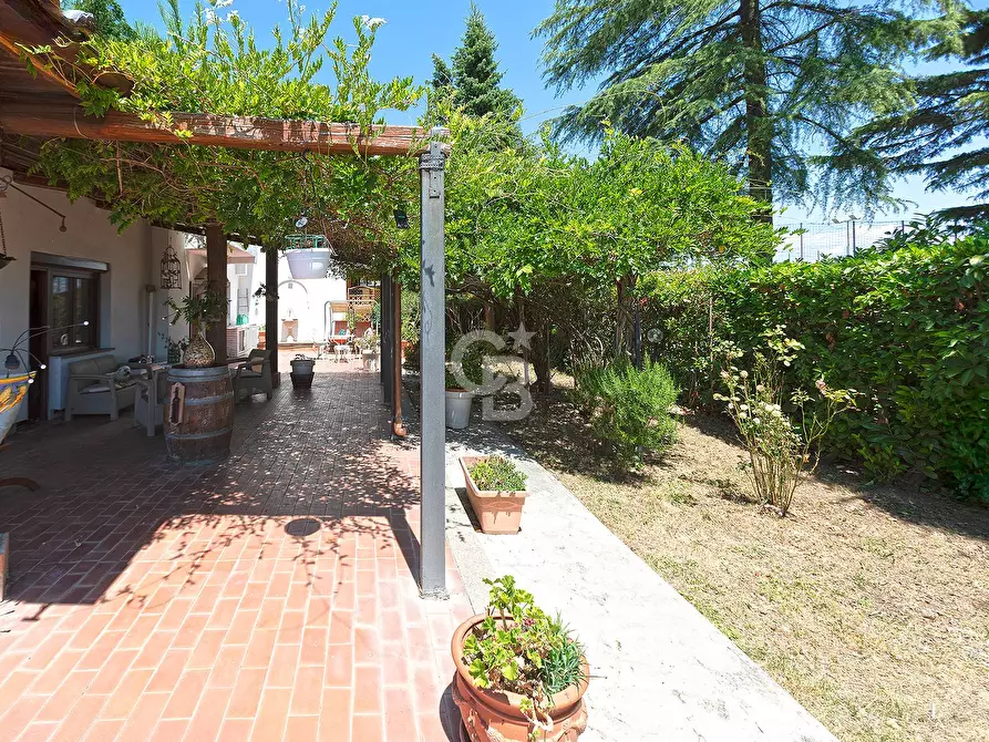 Immagine 5 di Villa in vendita  in Via del Colle a Bassano In Teverina